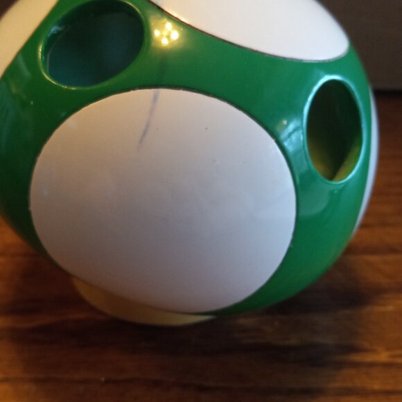 Nintendo Super Mario Mushroom Tooth Brush  Toothbrush Holder 2012 - Picture 3 of 6